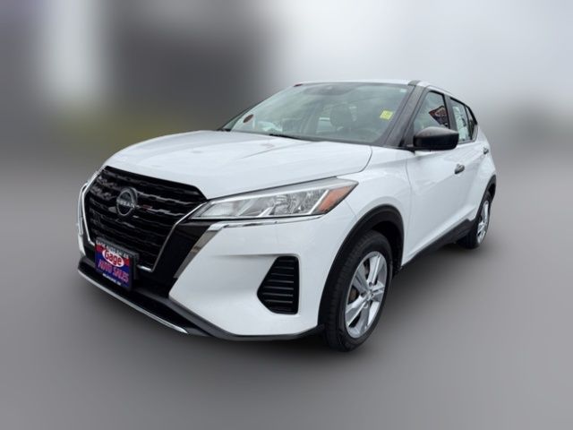 2022 Nissan Kicks S
