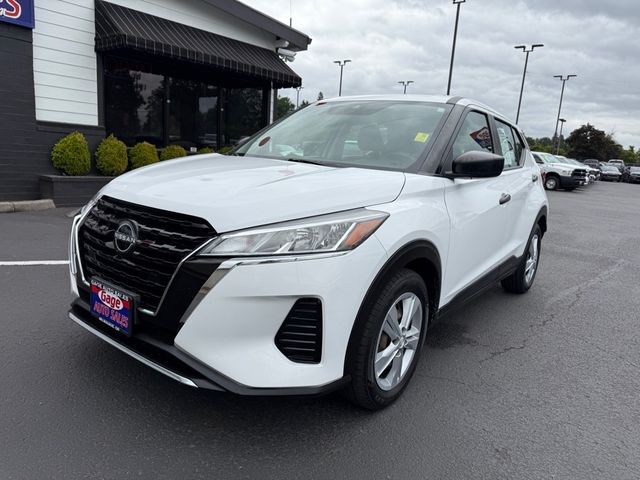 2022 Nissan Kicks S