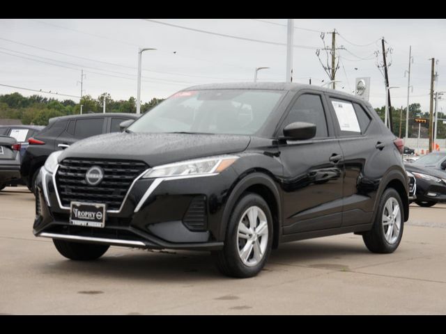 2022 Nissan Kicks S