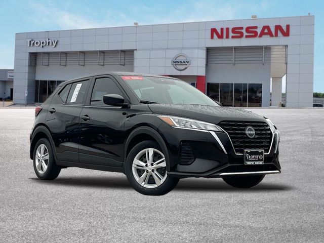 2022 Nissan Kicks S