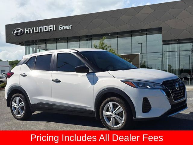 2022 Nissan Kicks S