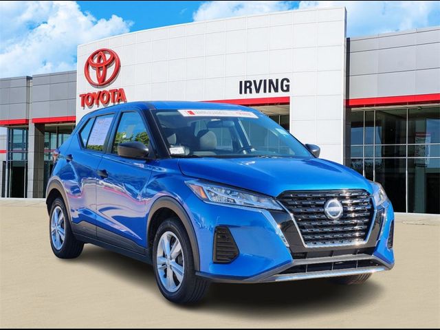 2022 Nissan Kicks S