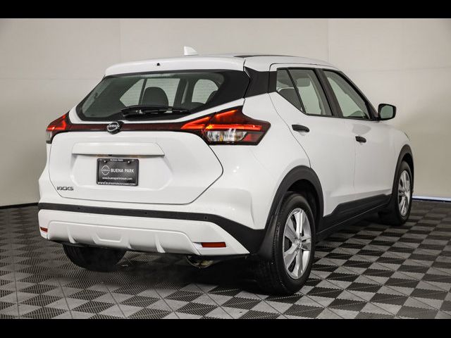 2022 Nissan Kicks S