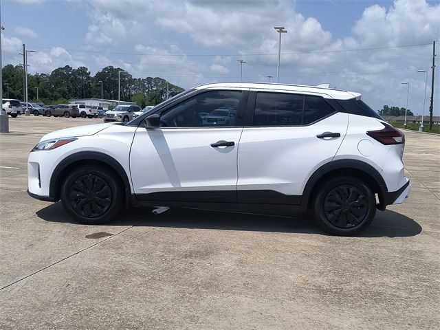 2022 Nissan Kicks S