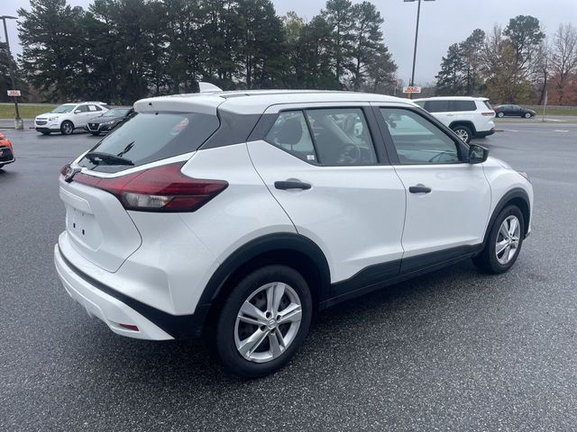 2022 Nissan Kicks S