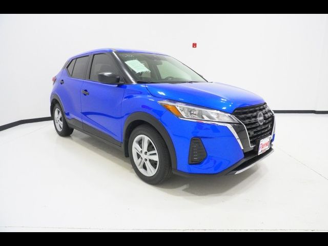 2022 Nissan Kicks S