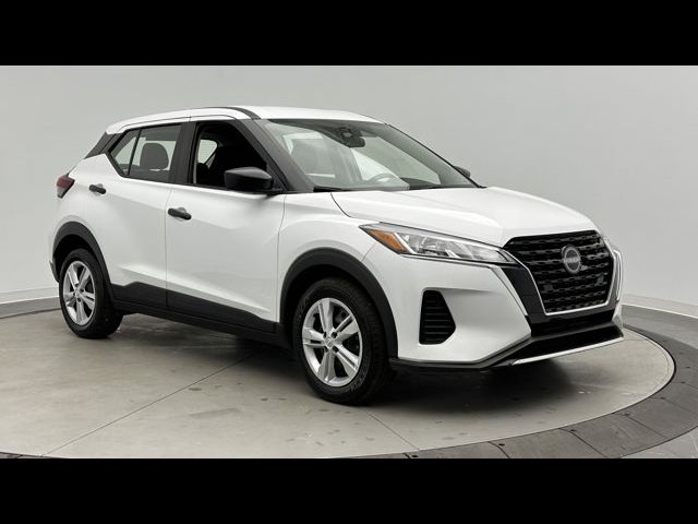 2022 Nissan Kicks S