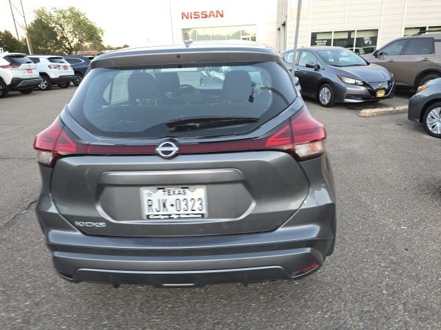 2022 Nissan Kicks S