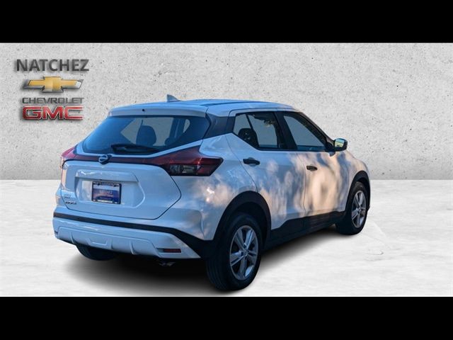 2022 Nissan Kicks S