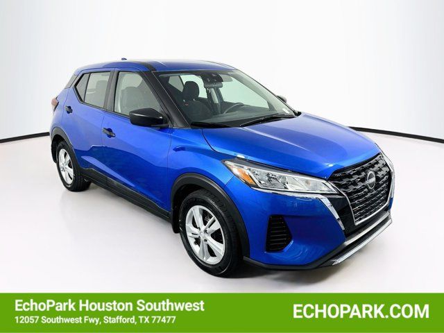 2022 Nissan Kicks S