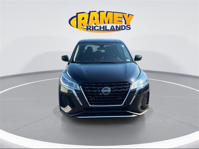 2022 Nissan Kicks S