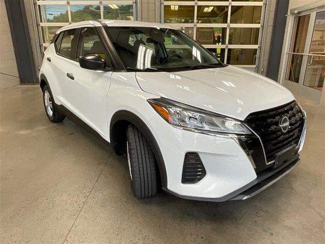 2022 Nissan Kicks S