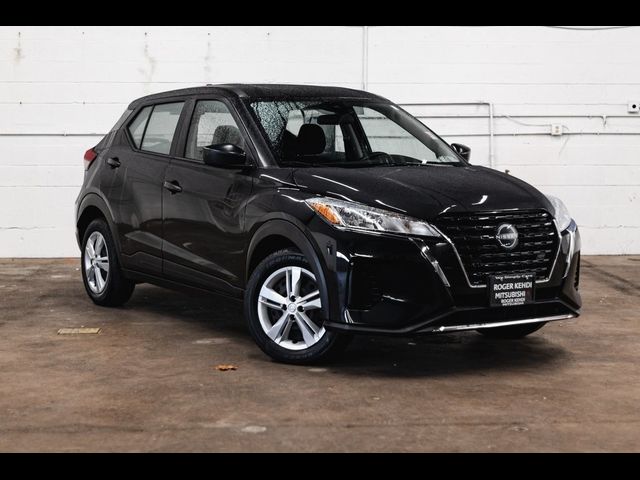 2022 Nissan Kicks S