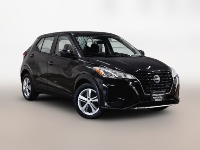 2022 Nissan Kicks S