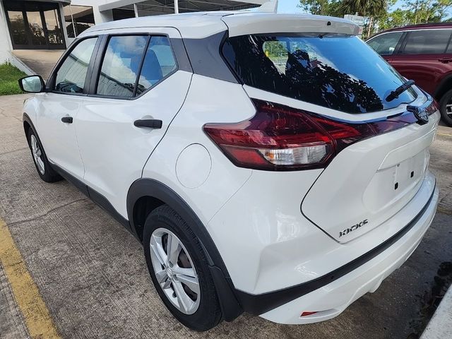 2022 Nissan Kicks S