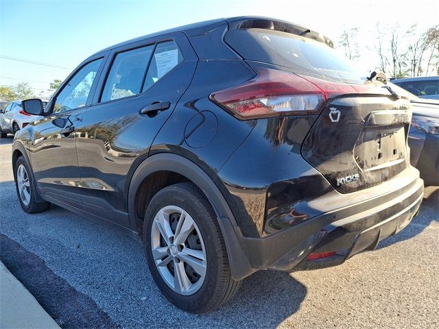 2022 Nissan Kicks S