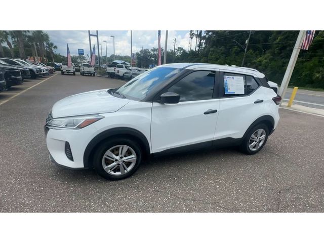 2022 Nissan Kicks S