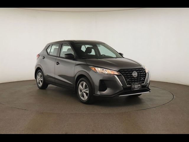 2022 Nissan Kicks S