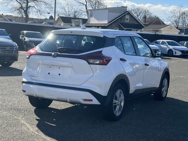 2022 Nissan Kicks S