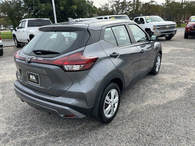 2022 Nissan Kicks S