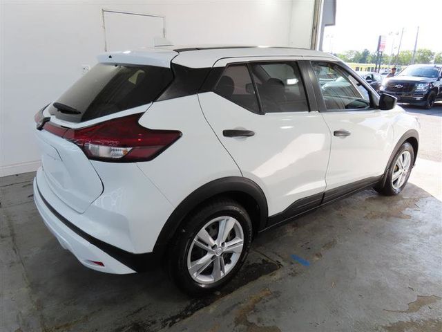2022 Nissan Kicks S