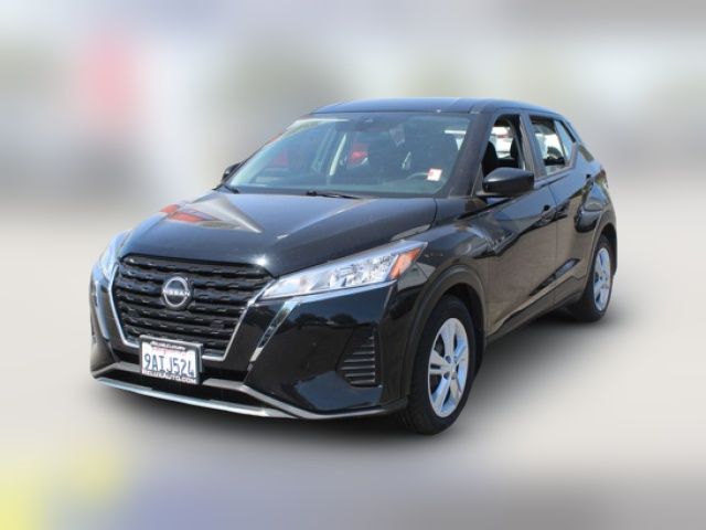 2022 Nissan Kicks S
