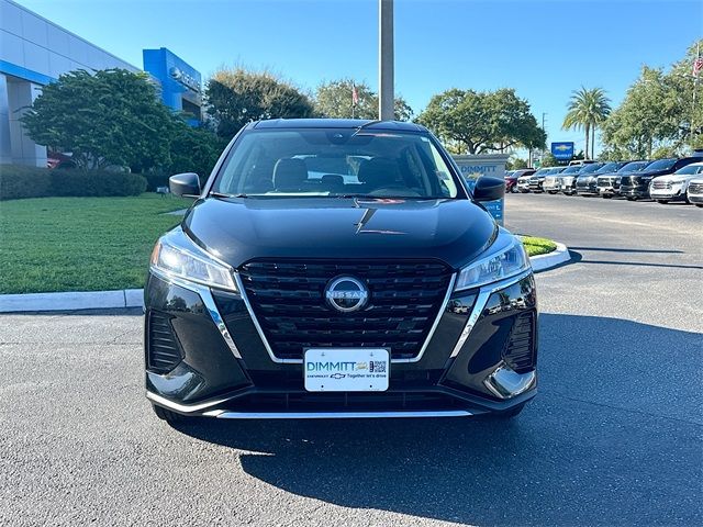 2022 Nissan Kicks S