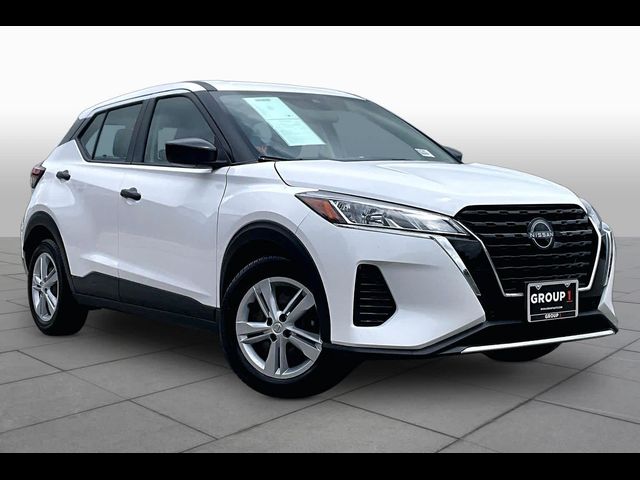 2022 Nissan Kicks S