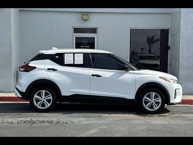 2022 Nissan Kicks S