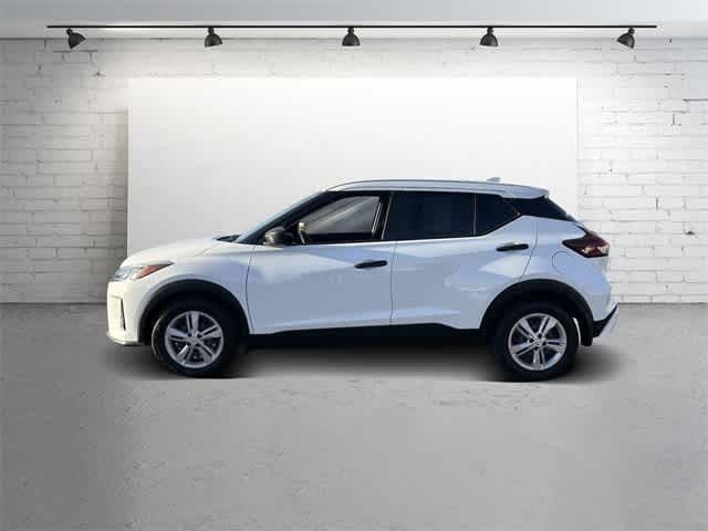 2022 Nissan Kicks S