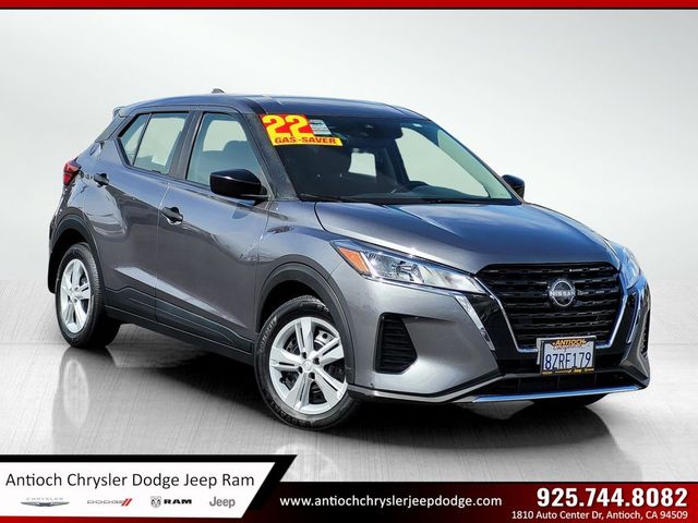 2022 Nissan Kicks S