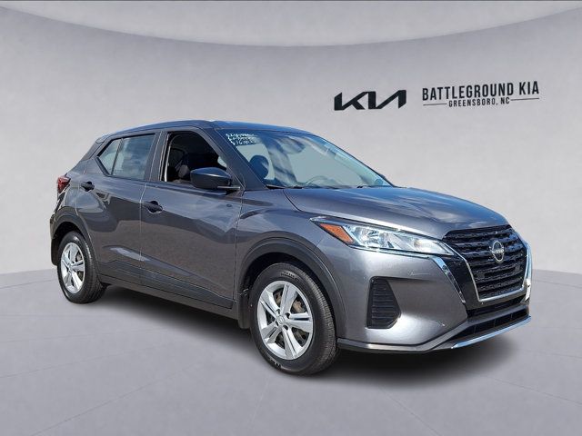 2022 Nissan Kicks S