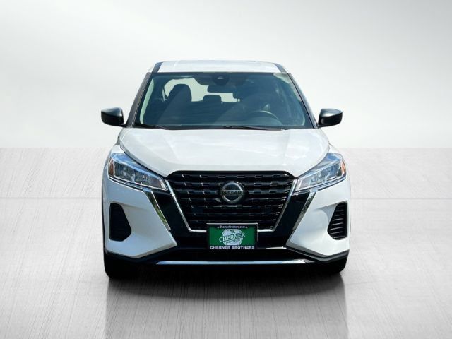 2022 Nissan Kicks S