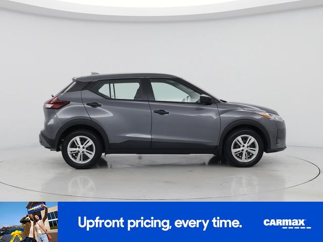 2022 Nissan Kicks S