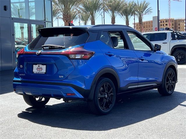 2022 Nissan Kicks SR
