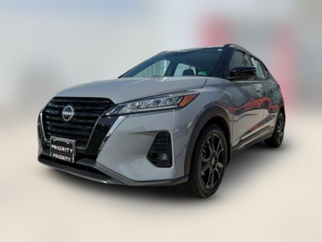 2022 Nissan Kicks SR