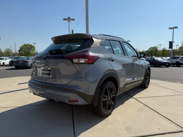 2022 Nissan Kicks SR