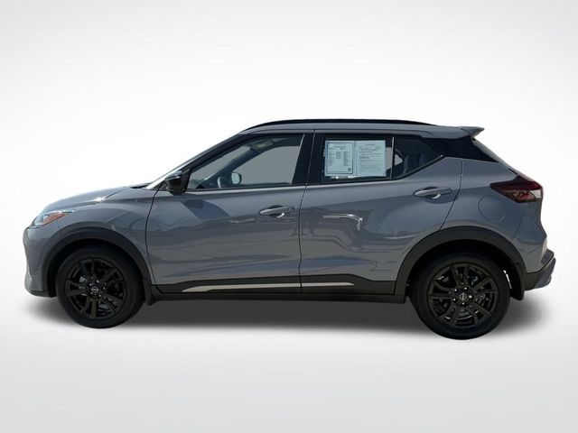 2022 Nissan Kicks SR