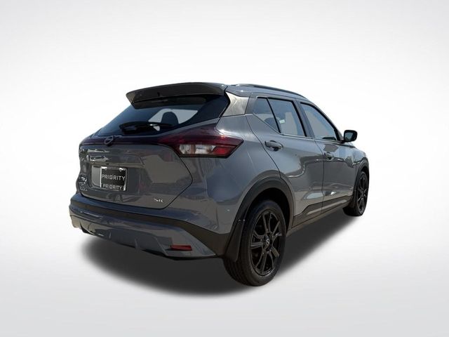 2022 Nissan Kicks SR