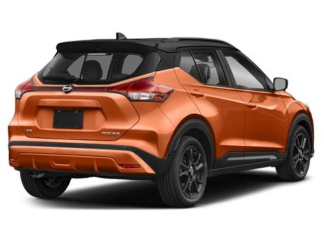 2022 Nissan Kicks SR