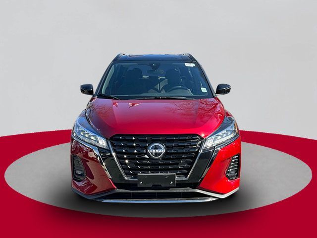 2022 Nissan Kicks SR