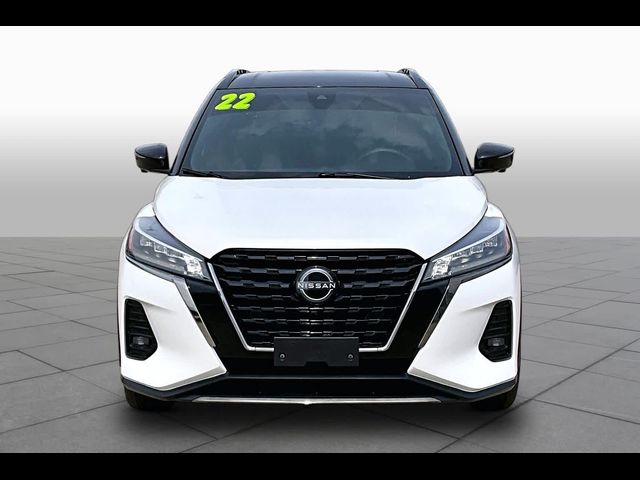 2022 Nissan Kicks SR