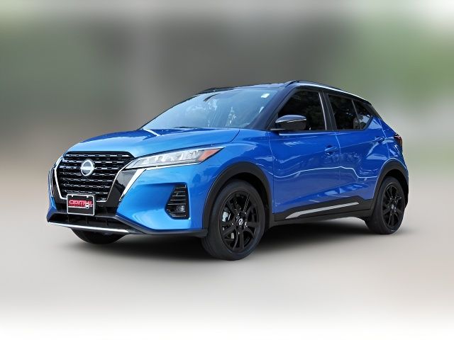 2022 Nissan Kicks SR