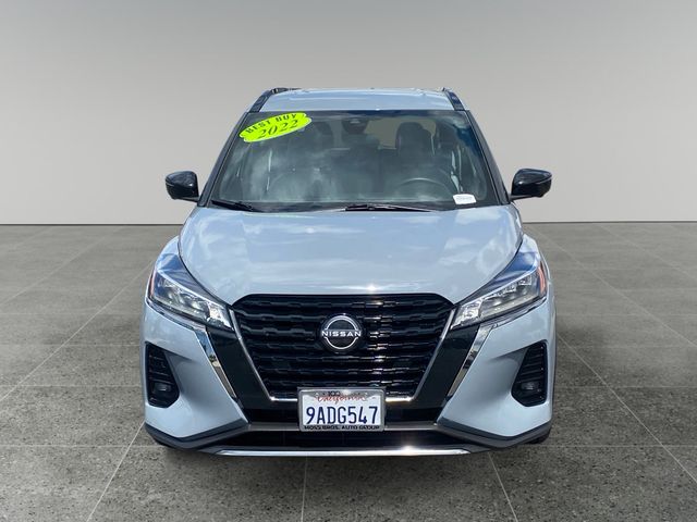 2022 Nissan Kicks SR