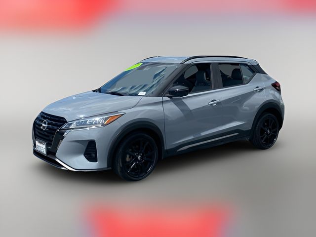 2022 Nissan Kicks SR