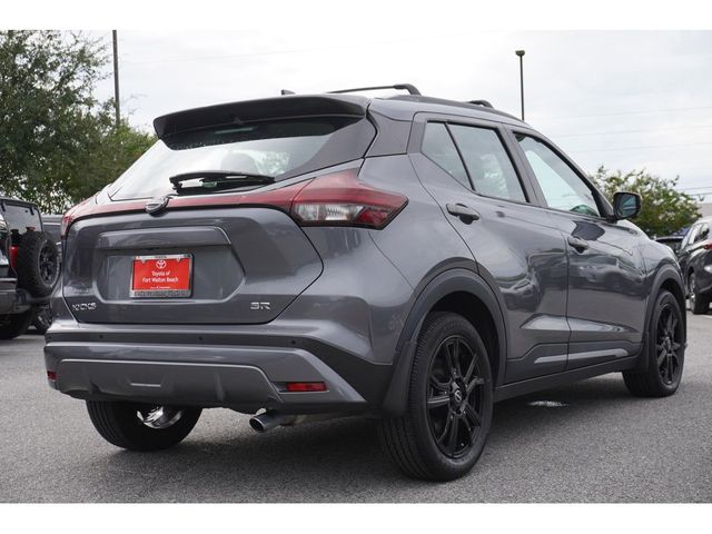 2022 Nissan Kicks SR