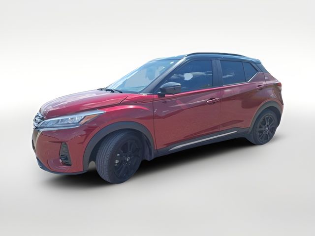 2022 Nissan Kicks SR
