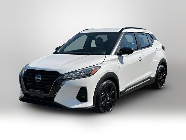 2022 Nissan Kicks SR