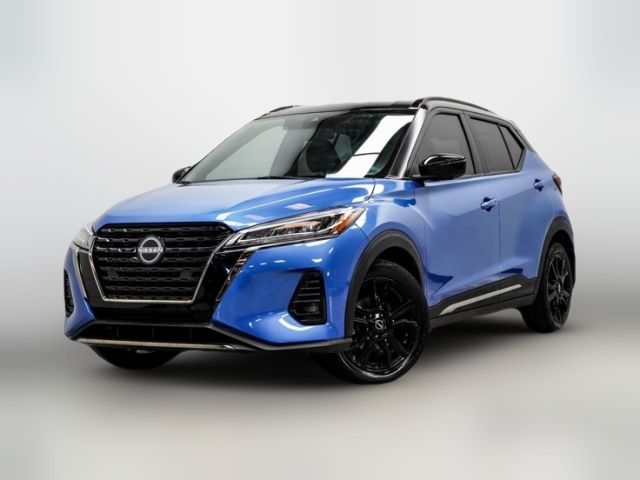 2022 Nissan Kicks SR