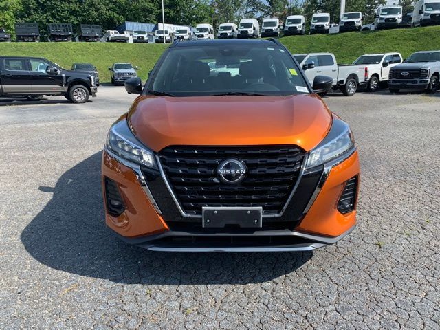 2022 Nissan Kicks SR